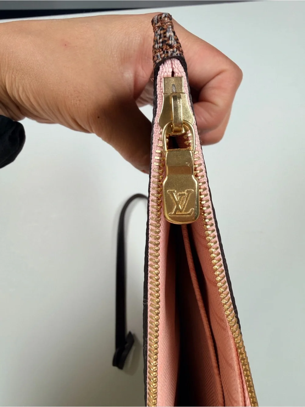 LOUIS VUITTON Damier Ebene Neverfull MM GM Pochette Rose Ballerine